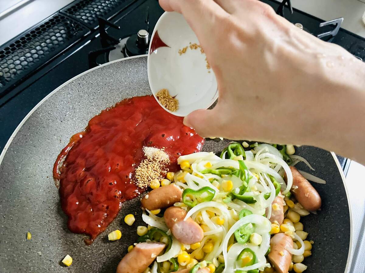 コーンナポリタン