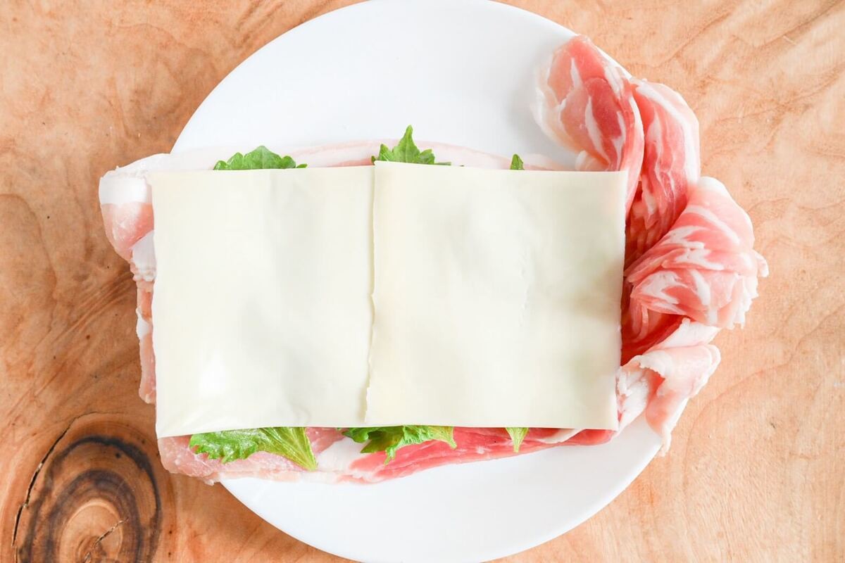豚バラ肉の大葉チーズ