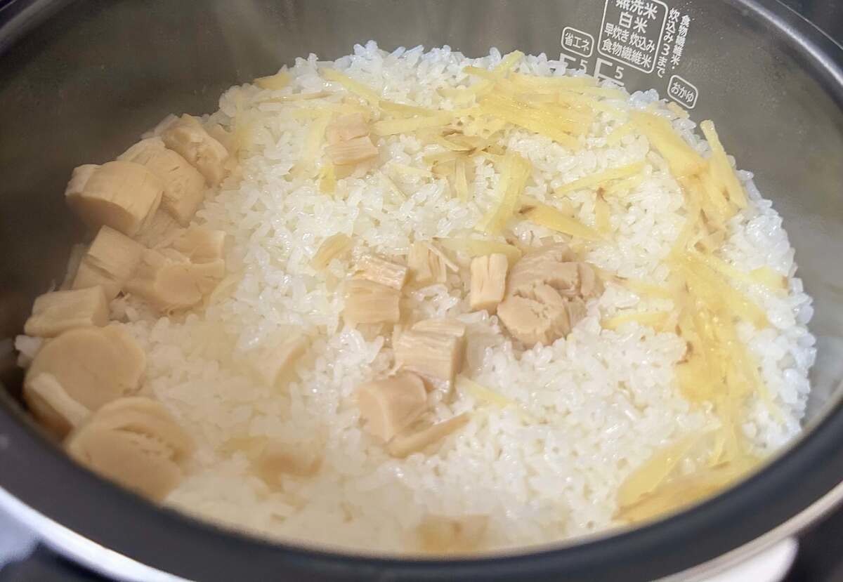 村野明子さん「ホタテの炊き込みごはん」