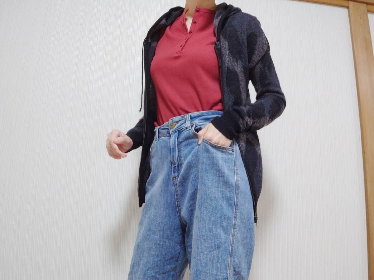 「リブヘンリーネックT」