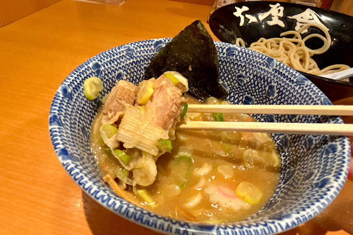 『六厘舎 東京駅東京ラーメンストリート店』