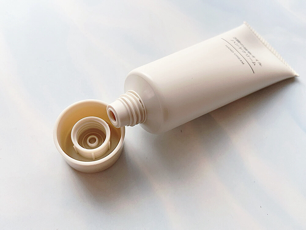 無印良品「3種の植物オイル ハンドクリーム」