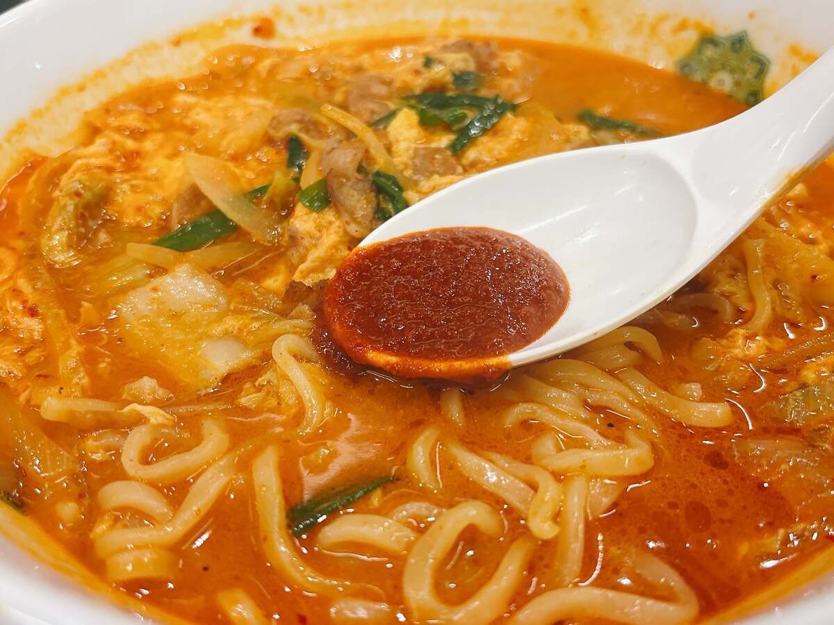 日高屋「チゲ味噌ラーメン」