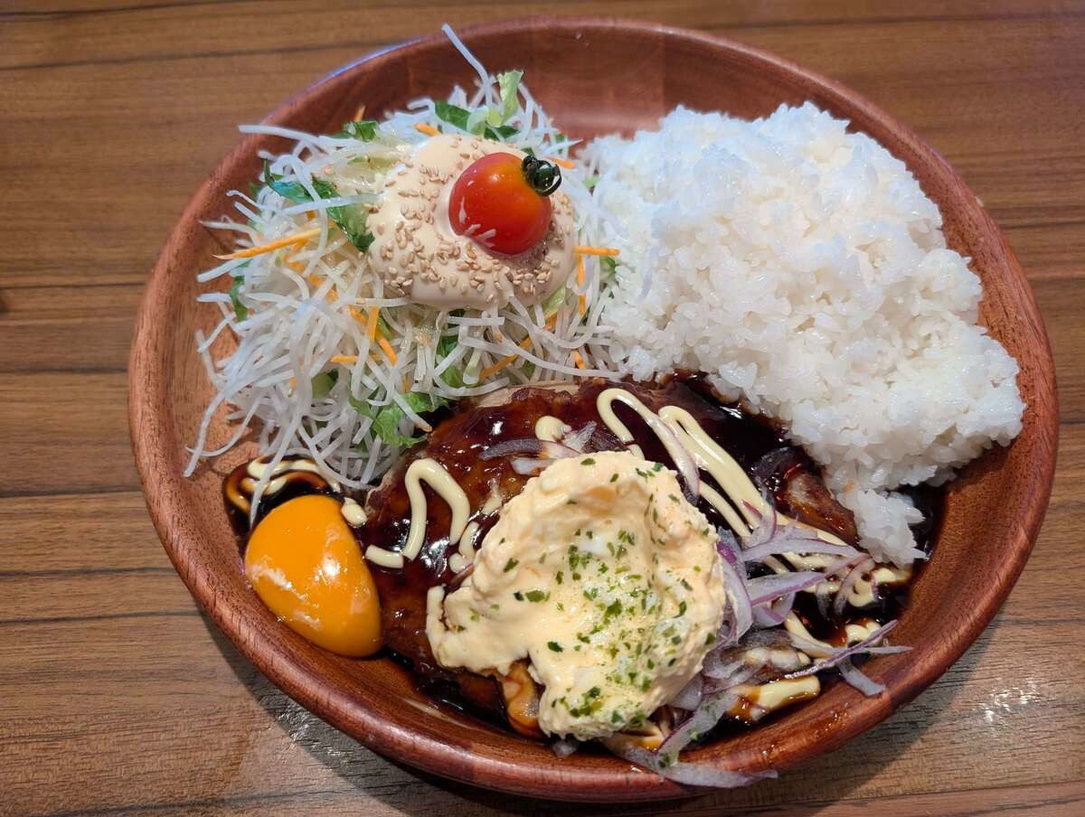 日本の秋に、月見ハンバーグ。