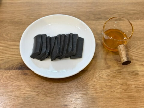 胡麻豆腐のレバ刺し風