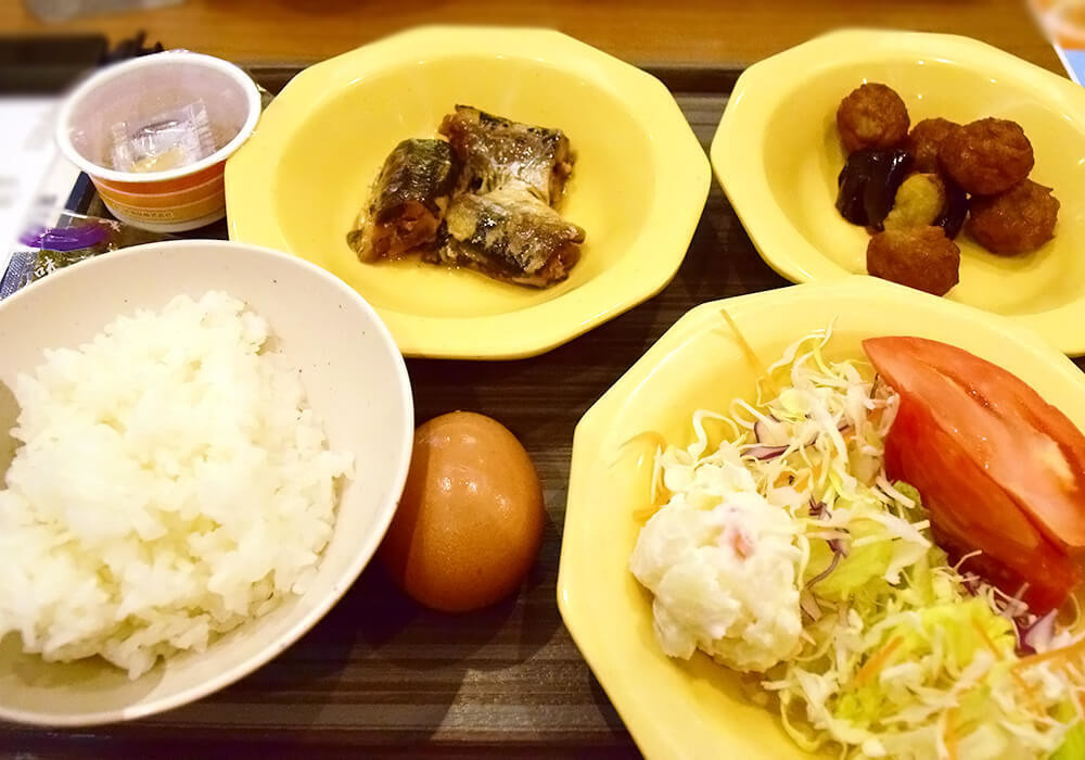ココスの朝食バイキング