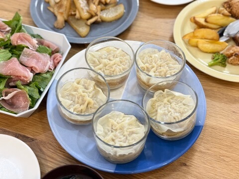 「カップ小籠包」