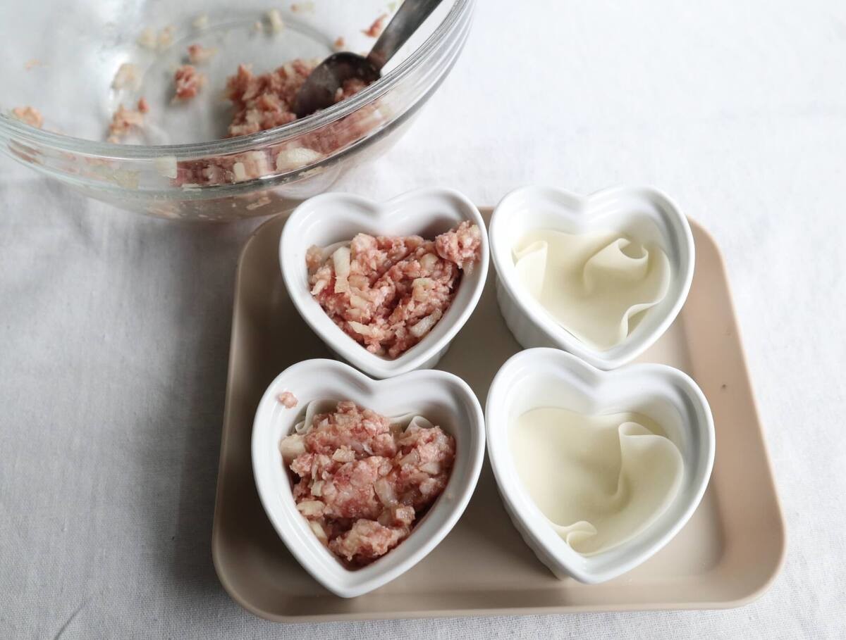 「包まないカップ小籠包」のレシピ