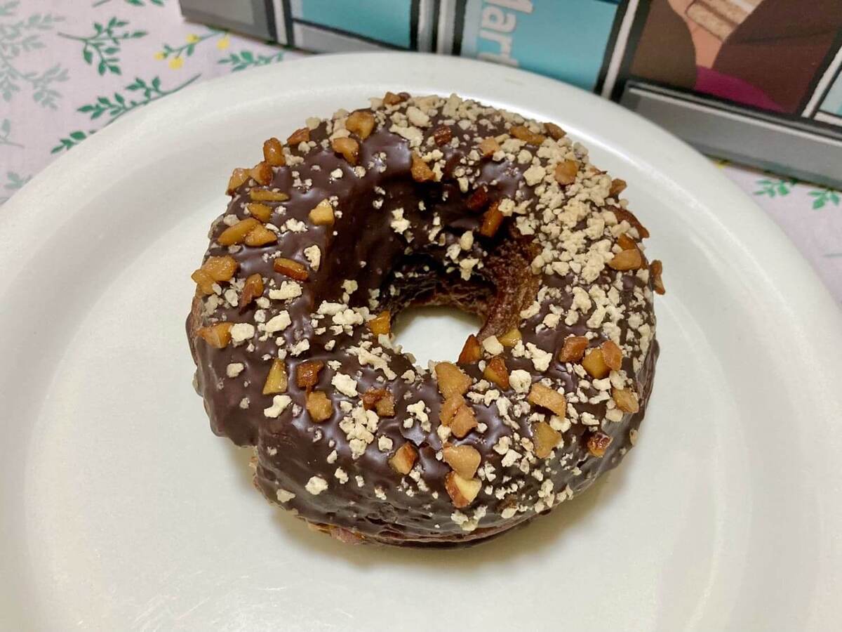 【ファミマがチョコだらけ2025】全11種から9種を食べ比べ！