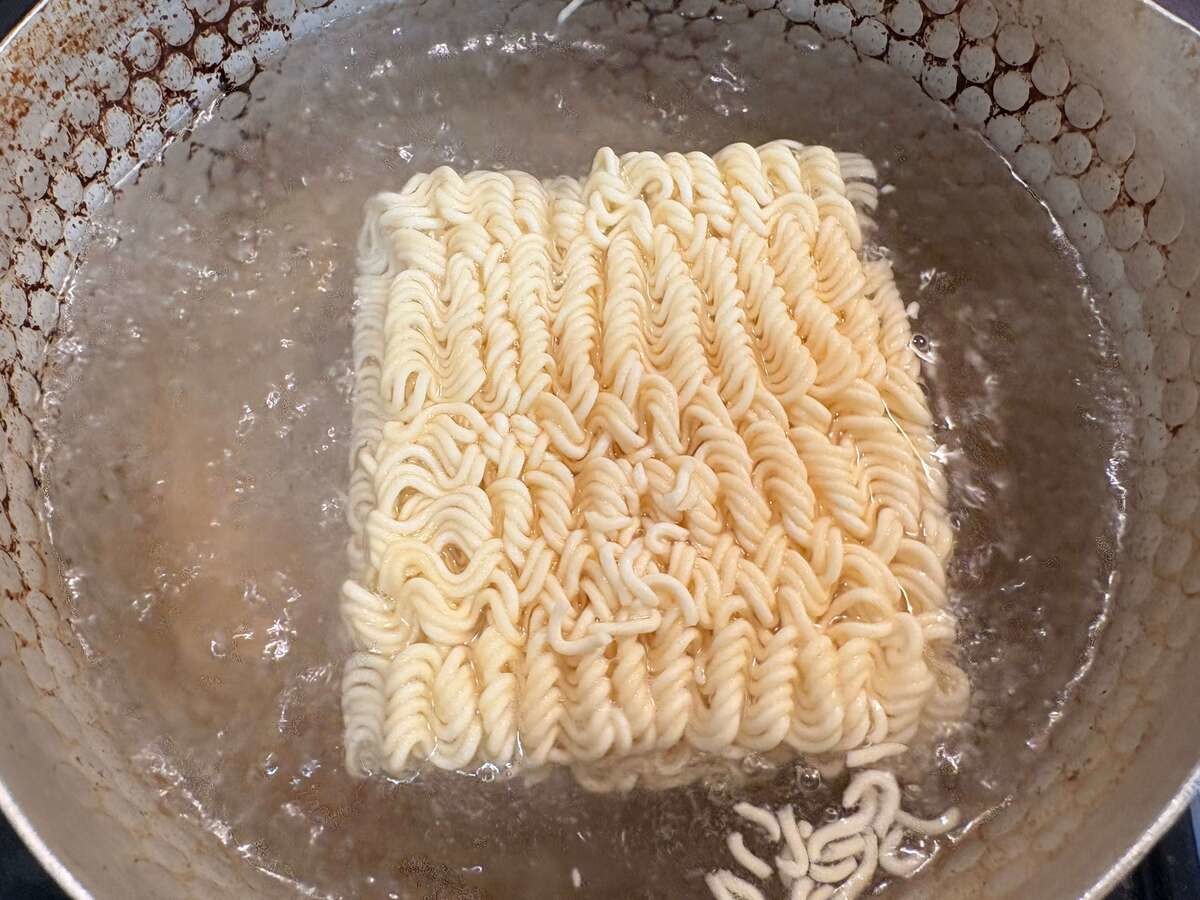 藤田ニコルさん「先まぜ!味マシ!塩らーめん」のレシピ