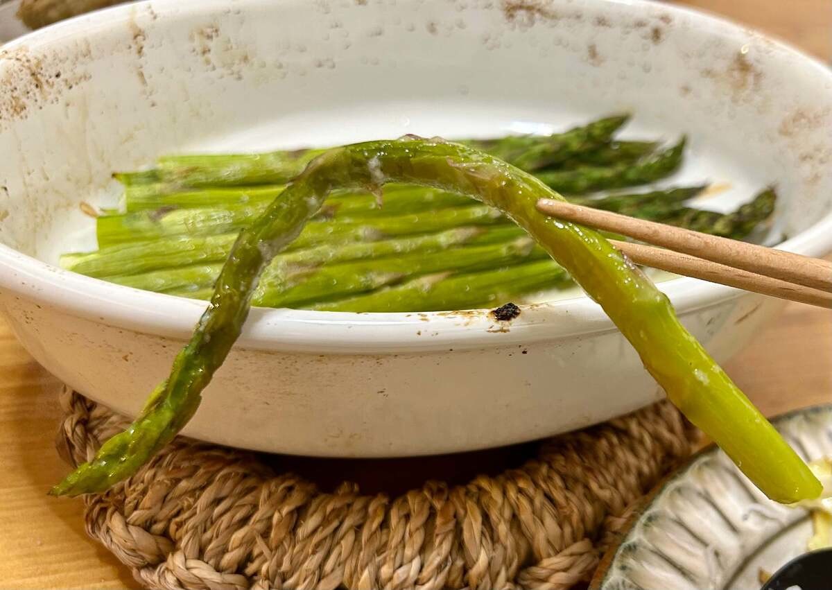 まりこさん「焼きアスパラ」