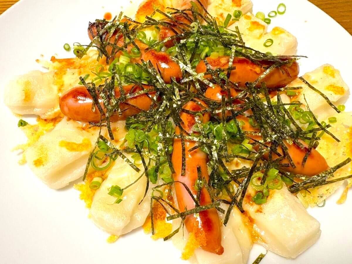 日本ハム公式「シャウエッセンもちピザ」