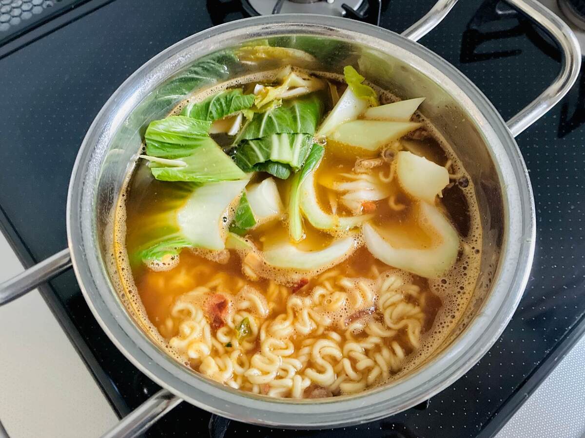 農心ジャパン公式「ツナでヘルシー担々鍋」