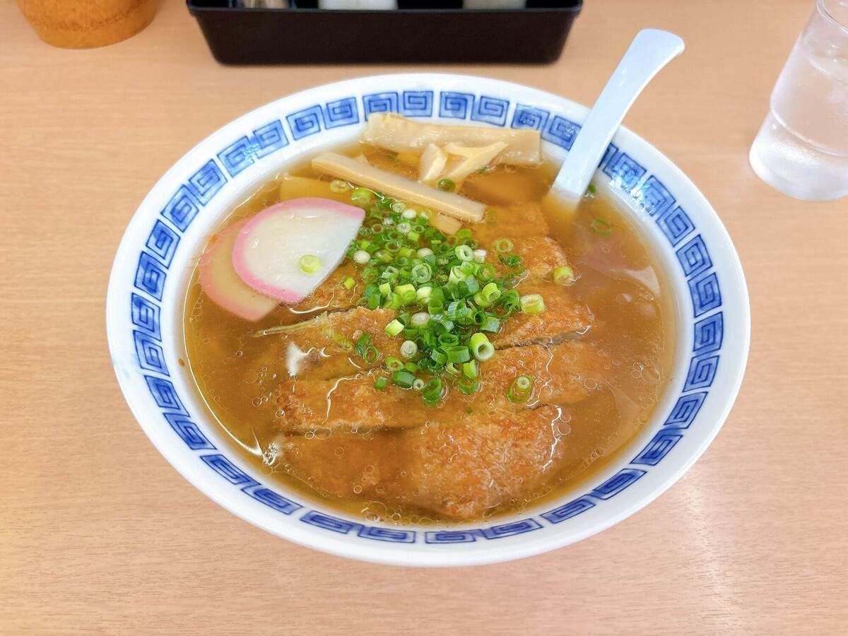 老舗ラーメン店「山金」