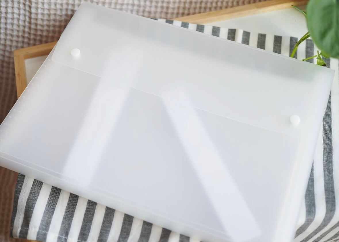 無印良品「ポリプロピレンカードホルダー」