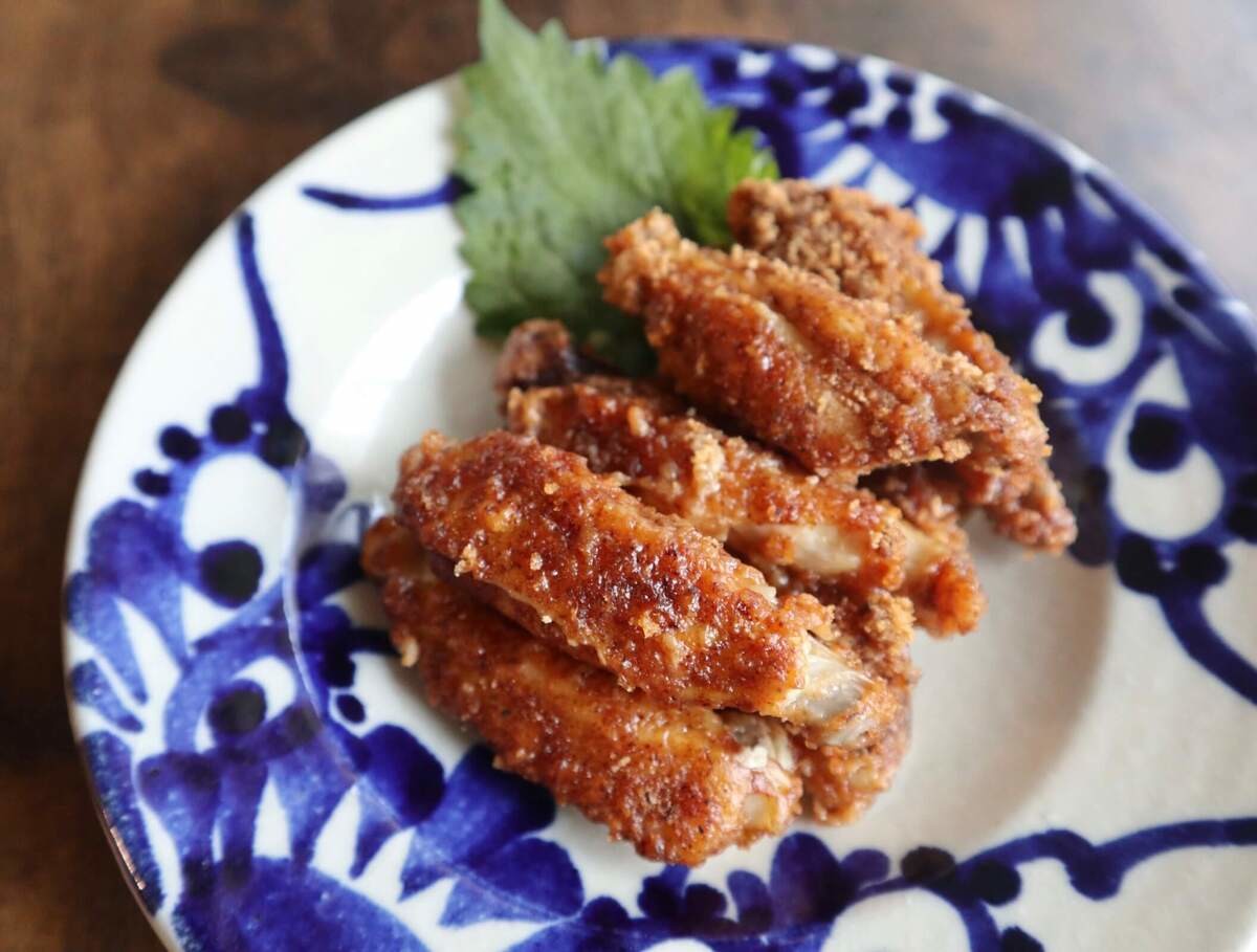 カルディ「レンジで手羽唐揚!あらびきペッパー味・スパイシータンドリー味」