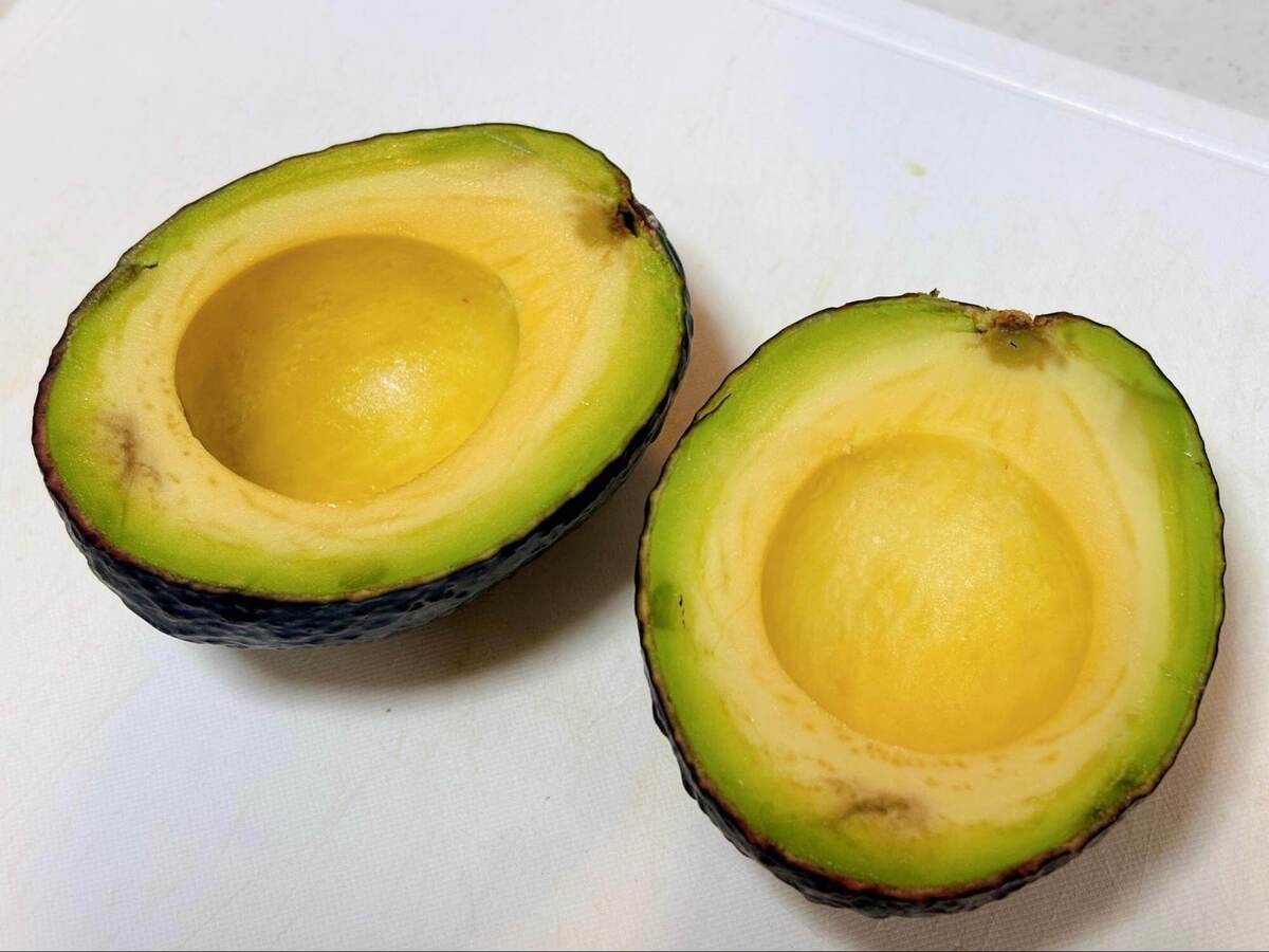 りんちょこチャンネルさん「海老とアボカドのタルタル仕立て」のレシピ