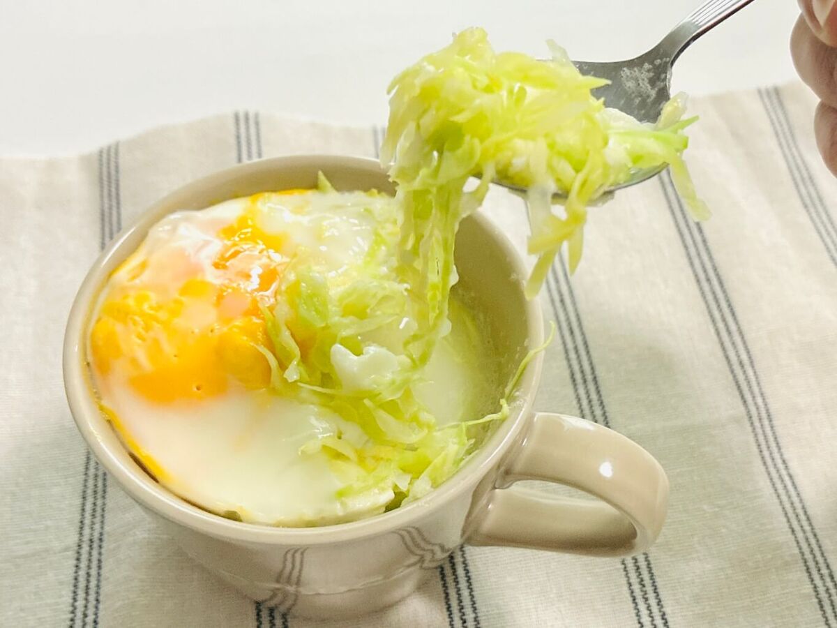 キャベツたっぷりマグカップスープ