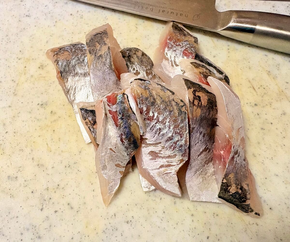 アジと油揚げの香味蒸し