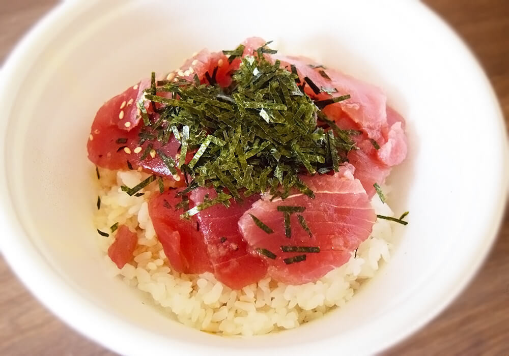 すき家「まぐろ鉄火丼」