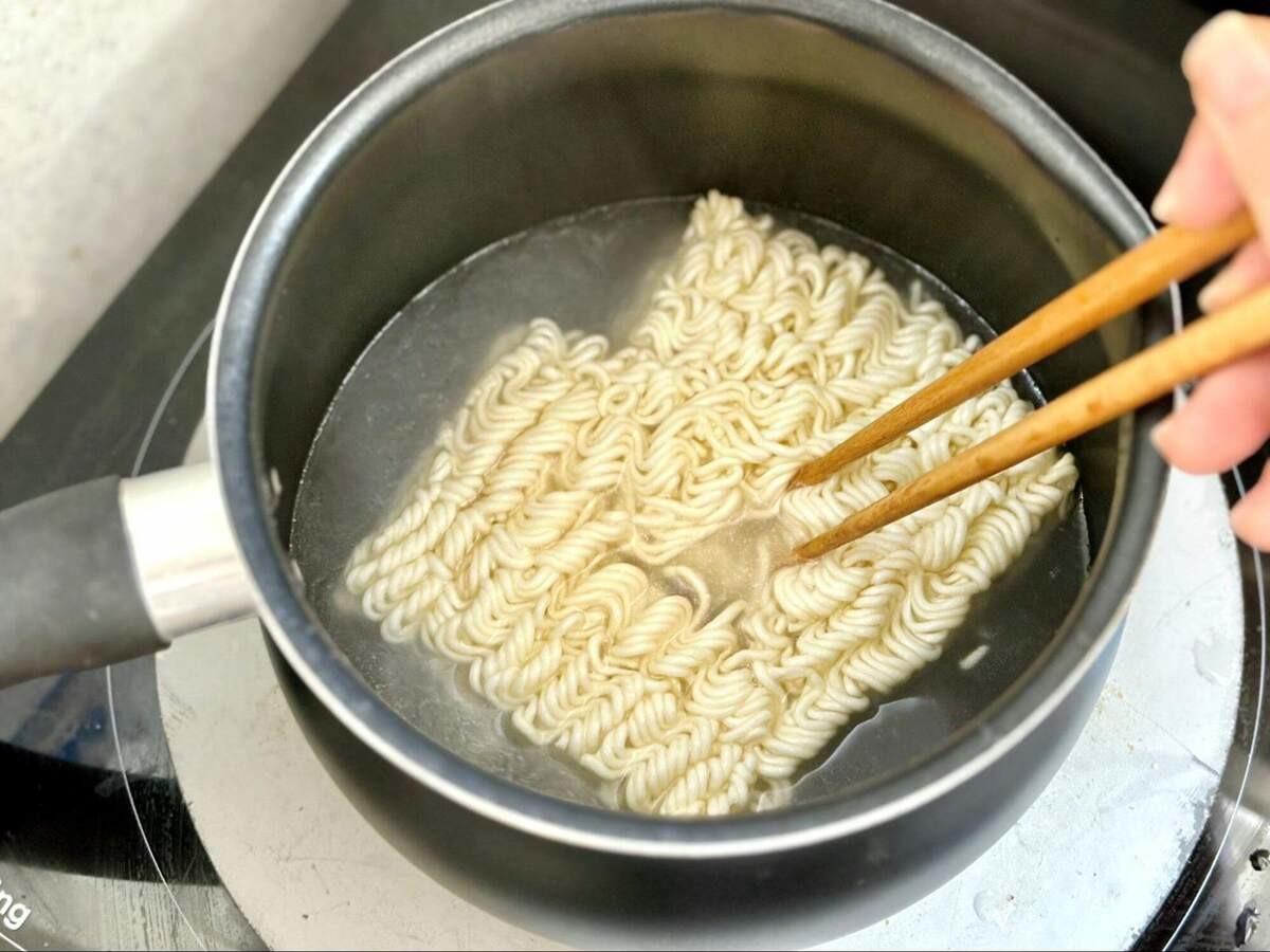 1分茹でサッポロ一番に挑戦