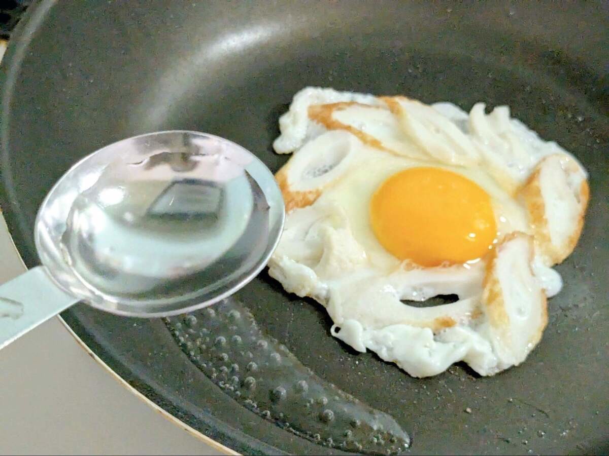 キッコーマン公式「ちくわの磯辺揚げ風目玉焼きのっけご飯」