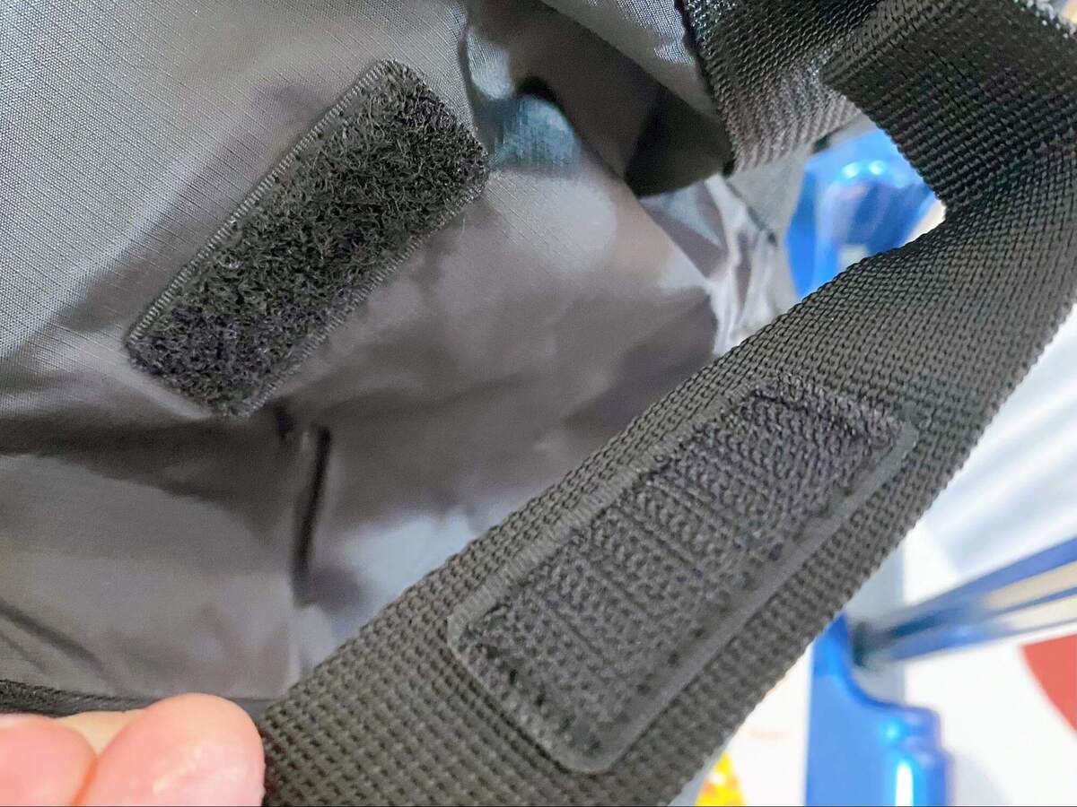 「旅行用ボストンバッグ」
