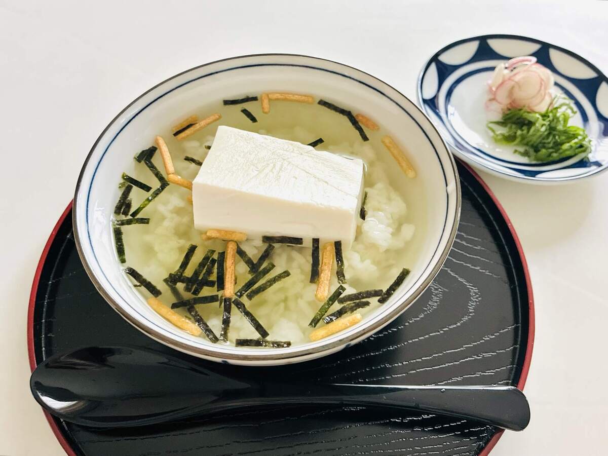 永谷園公式レシピ「冷やっこ茶づけ」