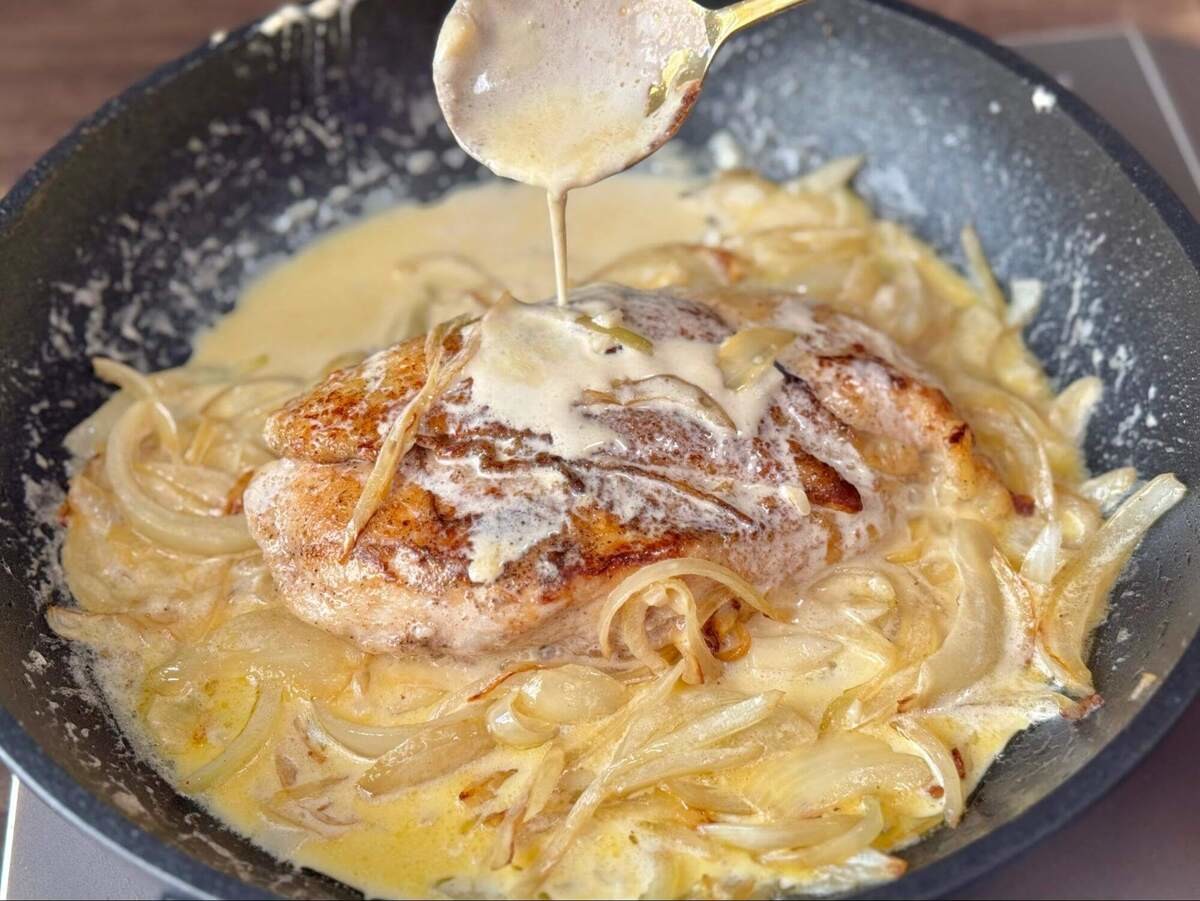 三國清三さん「鶏むね肉のにんにくレモンクリーム」