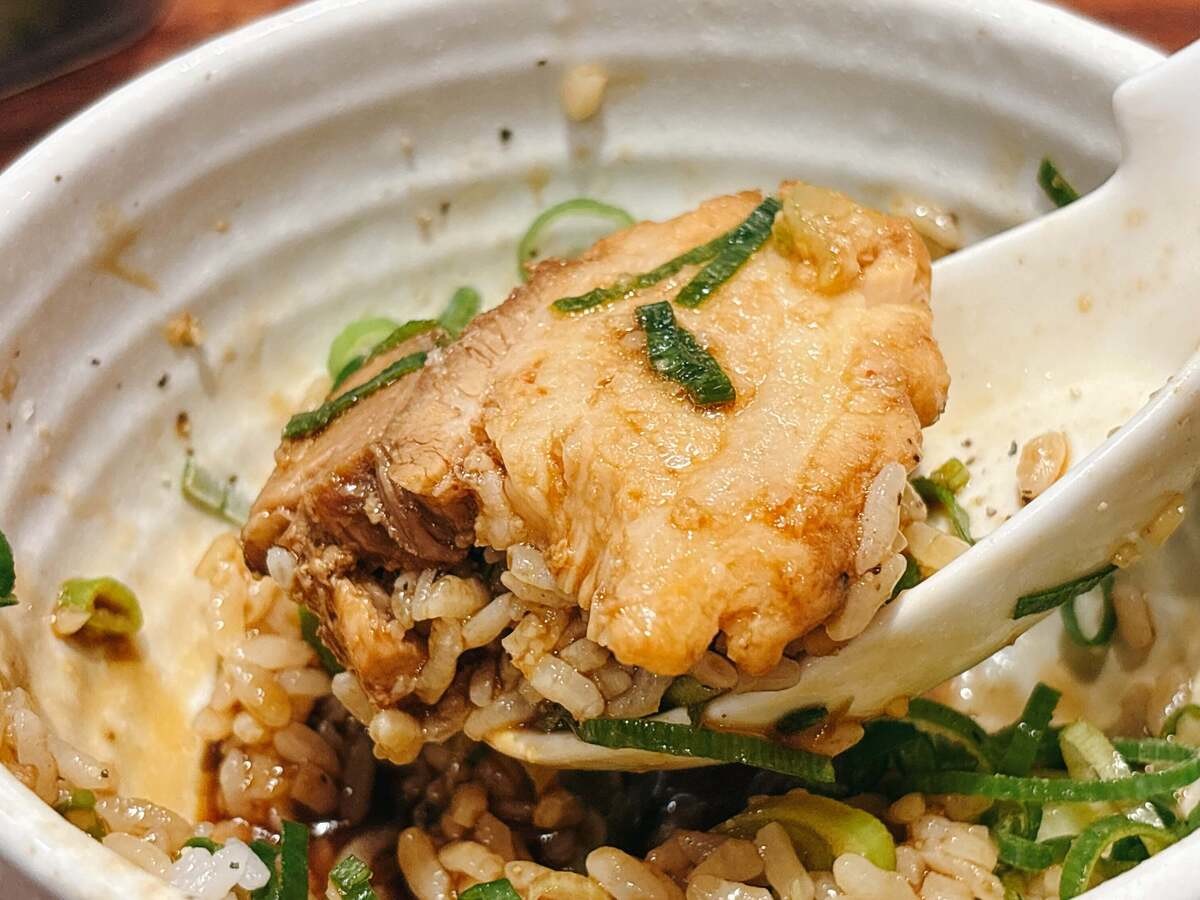 魁力屋「京都漆黒醤油ラーメン」