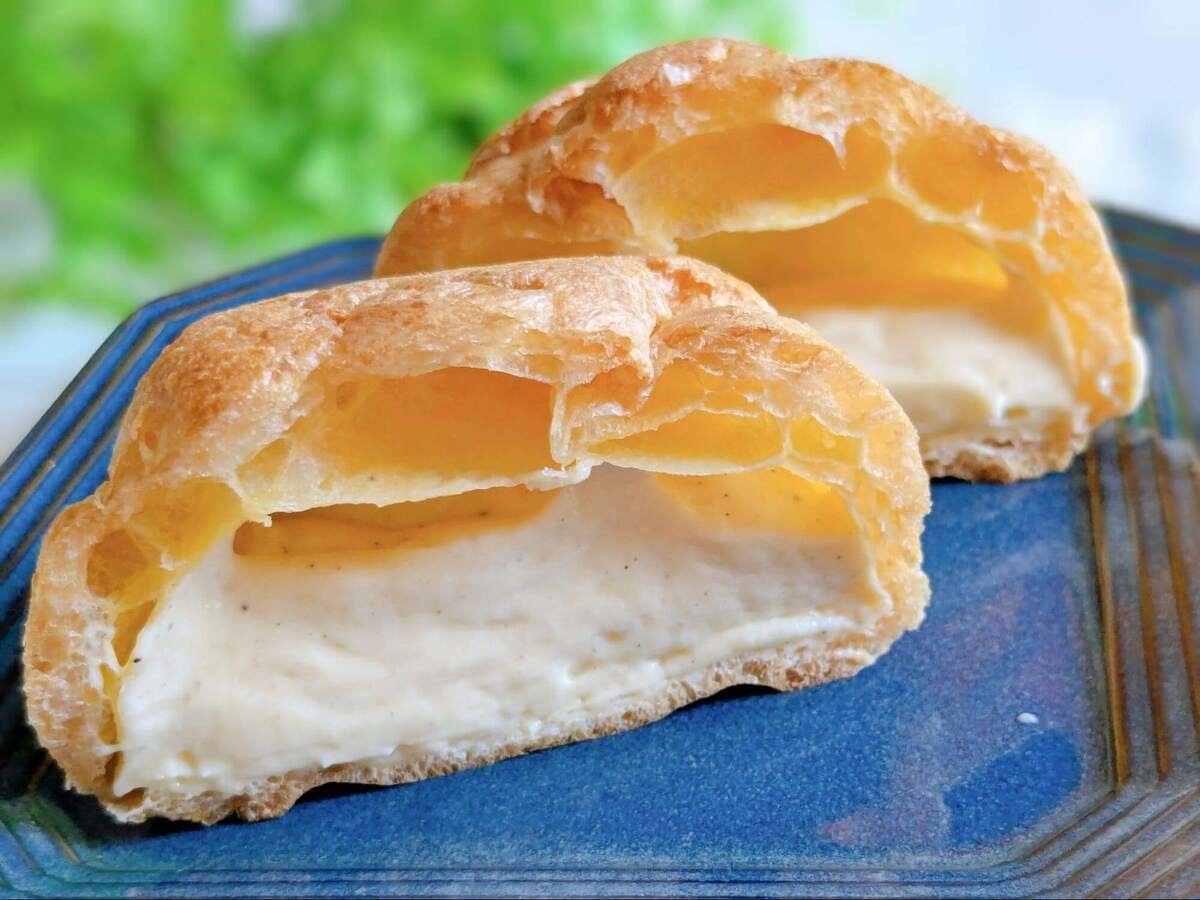 コンビニのシュークリーム