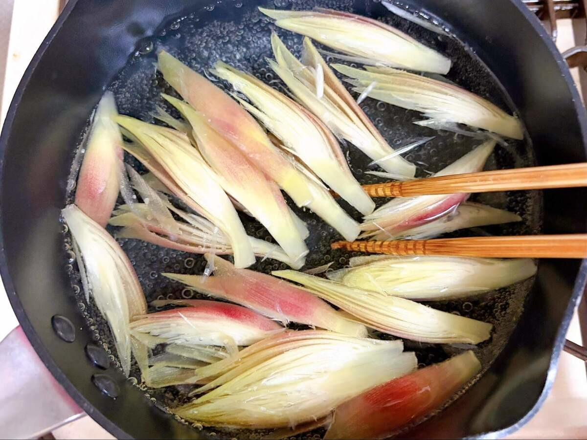 みょうがとキャベツの甘酢漬け