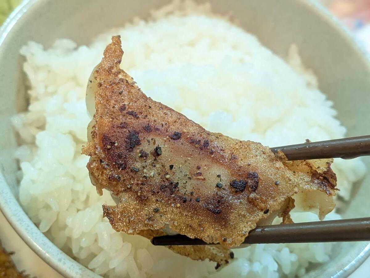 焦がしガリバタ醤油の焼き餃子