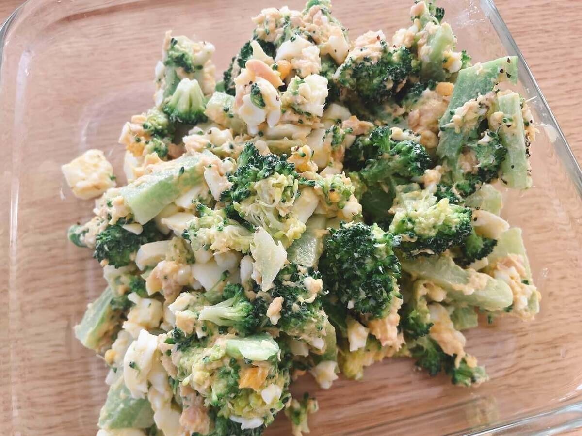 リュウジさん「デパ地下風ブロッコリーと卵のツナマヨサラダ」