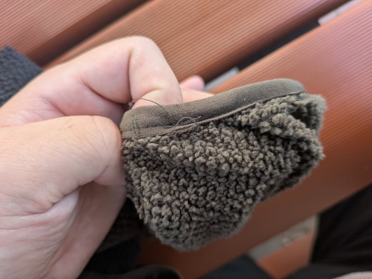 【ワークマン】”暖かいのに蒸れない”1,280円長袖シャツ