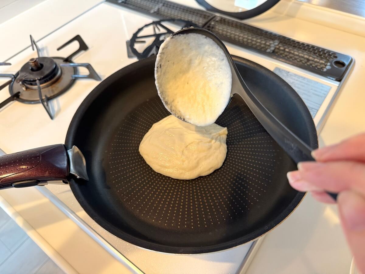 水だけでもちもちホットケーキ