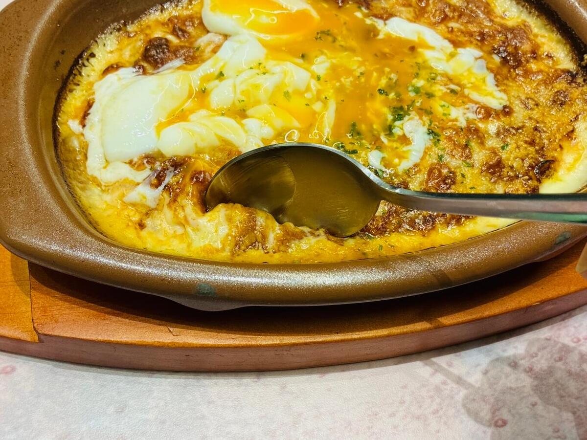 【サイゼリヤ】『ミラノ風ドリア』をプラス100円で神アレンジ