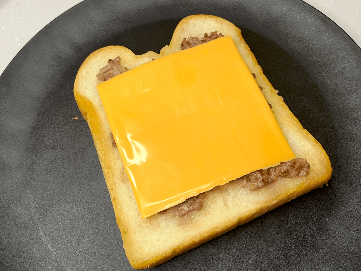 おうちごはんせいさくぶさん「おうちで再現可能！ビッグマック風」