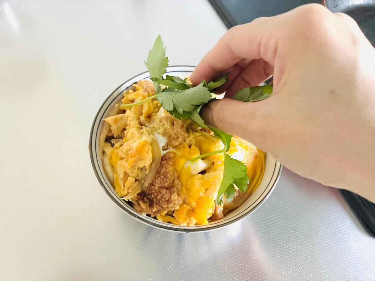 天乃屋 公式「歌舞伎揚の卵とじ」のレシピ