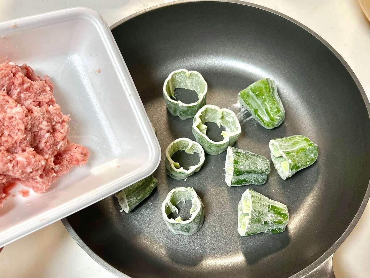 岩崎ファームさん「ピーマンの肉詰め」