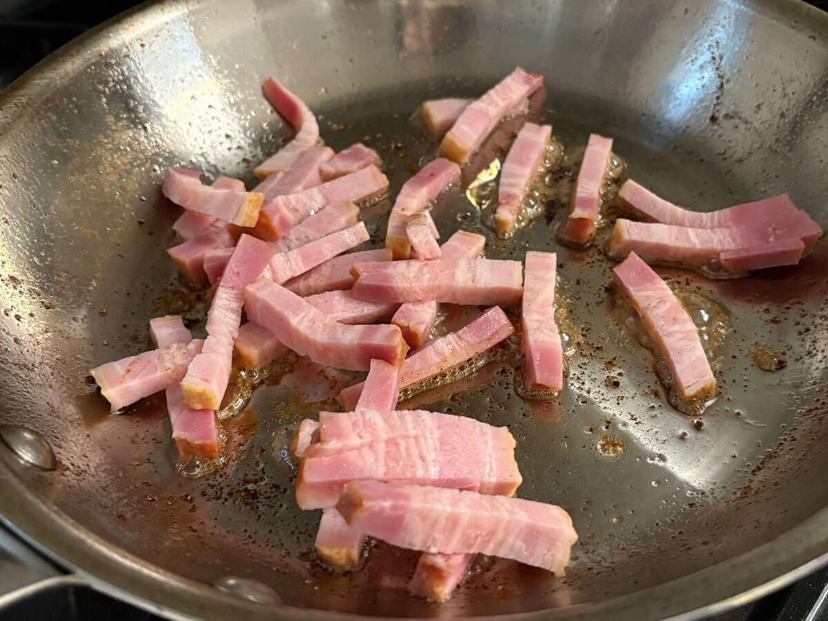 まりこさん「焼き玉ねぎ丸ごとスープ」