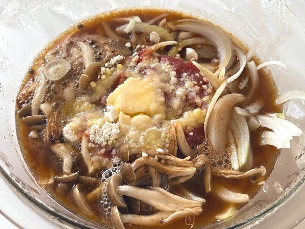 煮込む必要なし「10分ハヤシライス」のレシピ