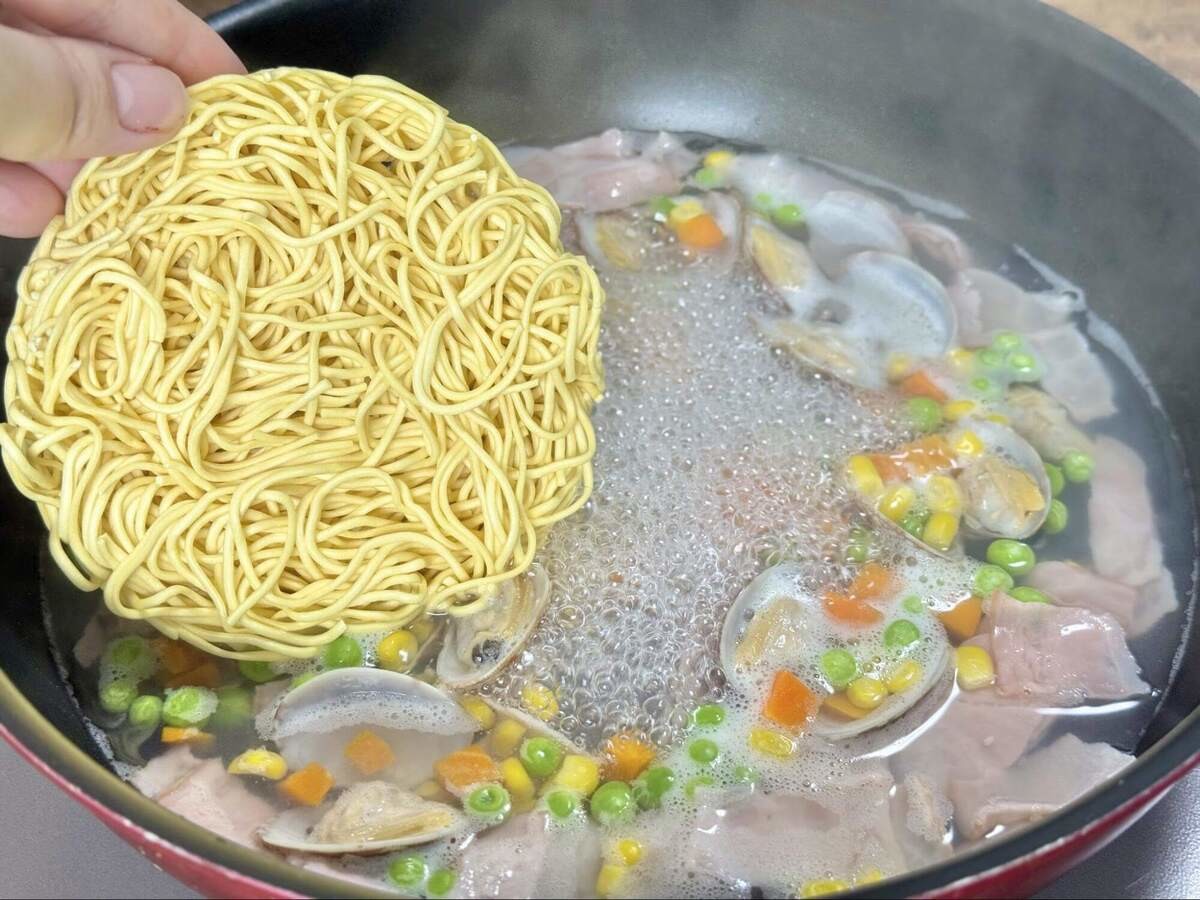 松村康史さん「クラムチャウダー風ラーメン」のレシピ