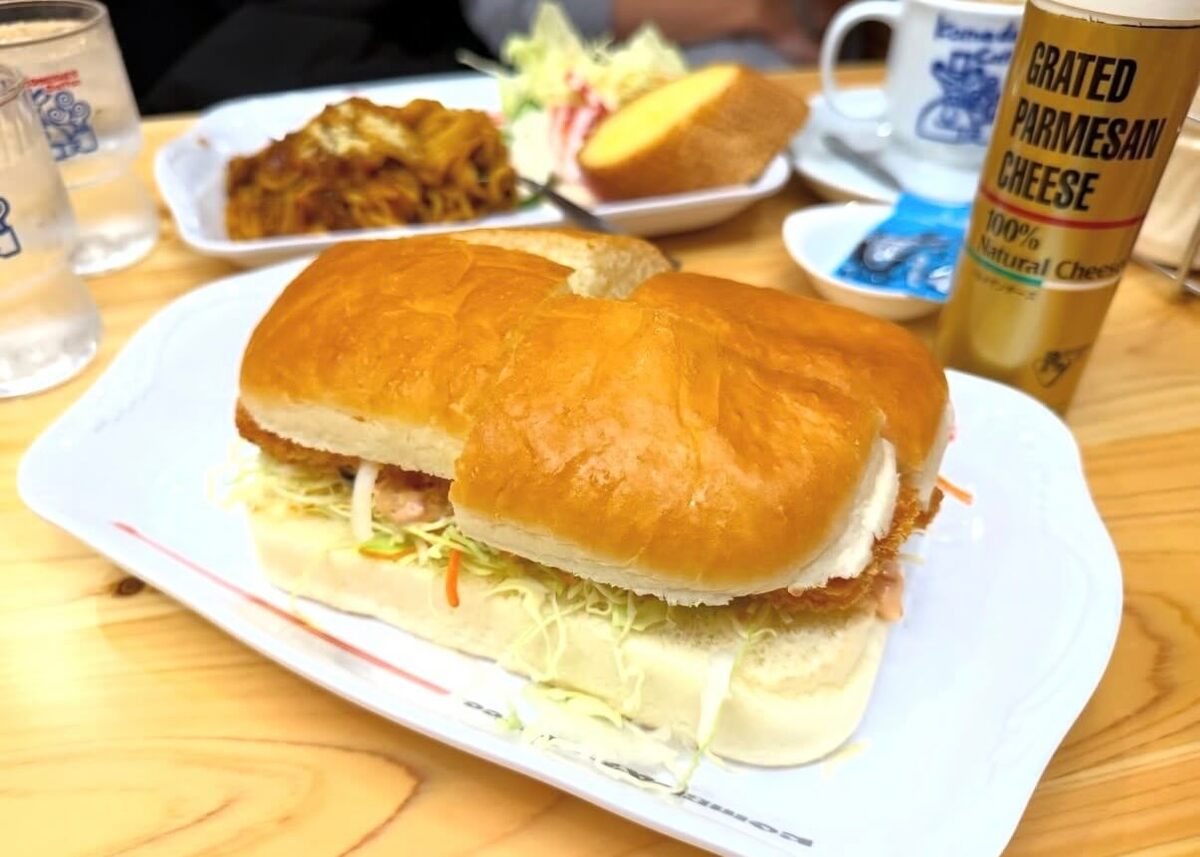 【コメダ珈琲】で迷わす頼む!「思わず