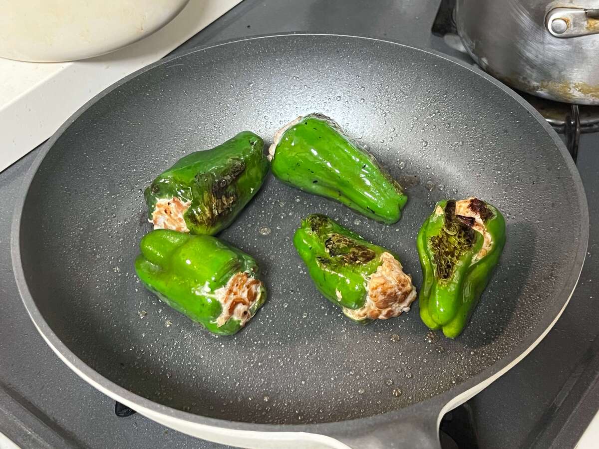 シン・ピーマンの肉詰め