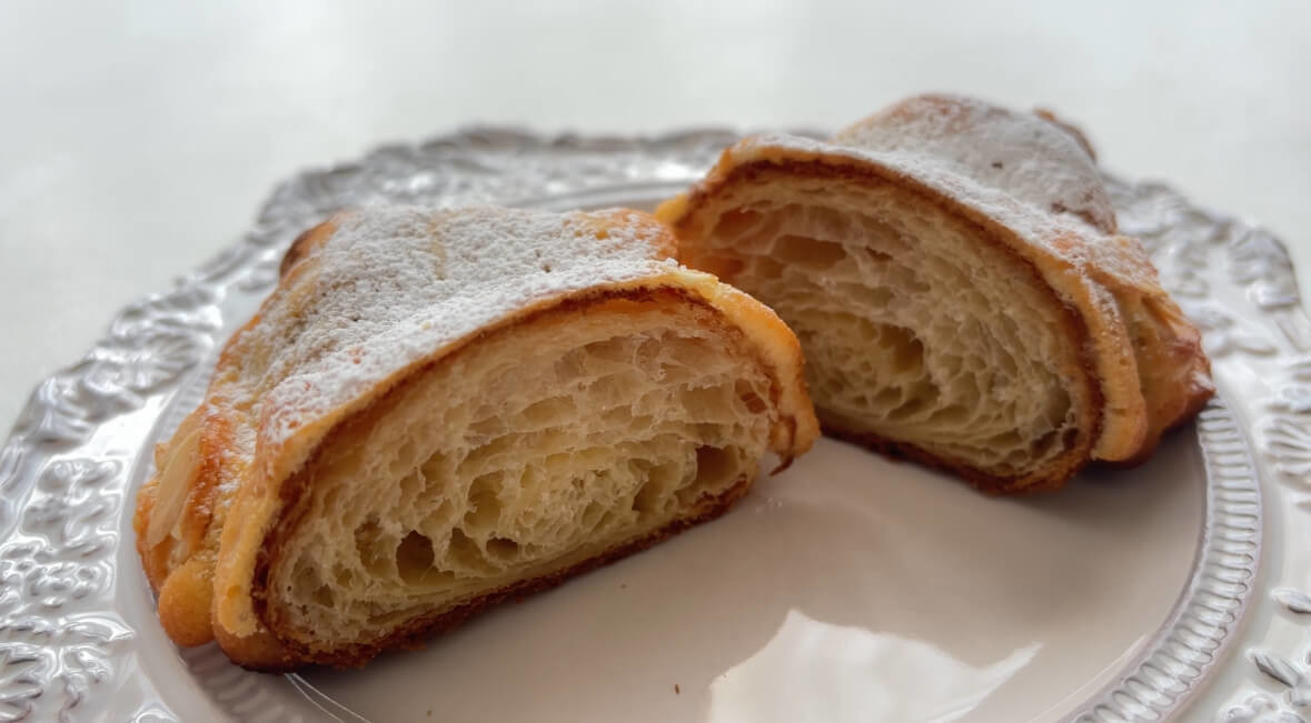 ダッチーズ ~オランダ産チーズのパイ~