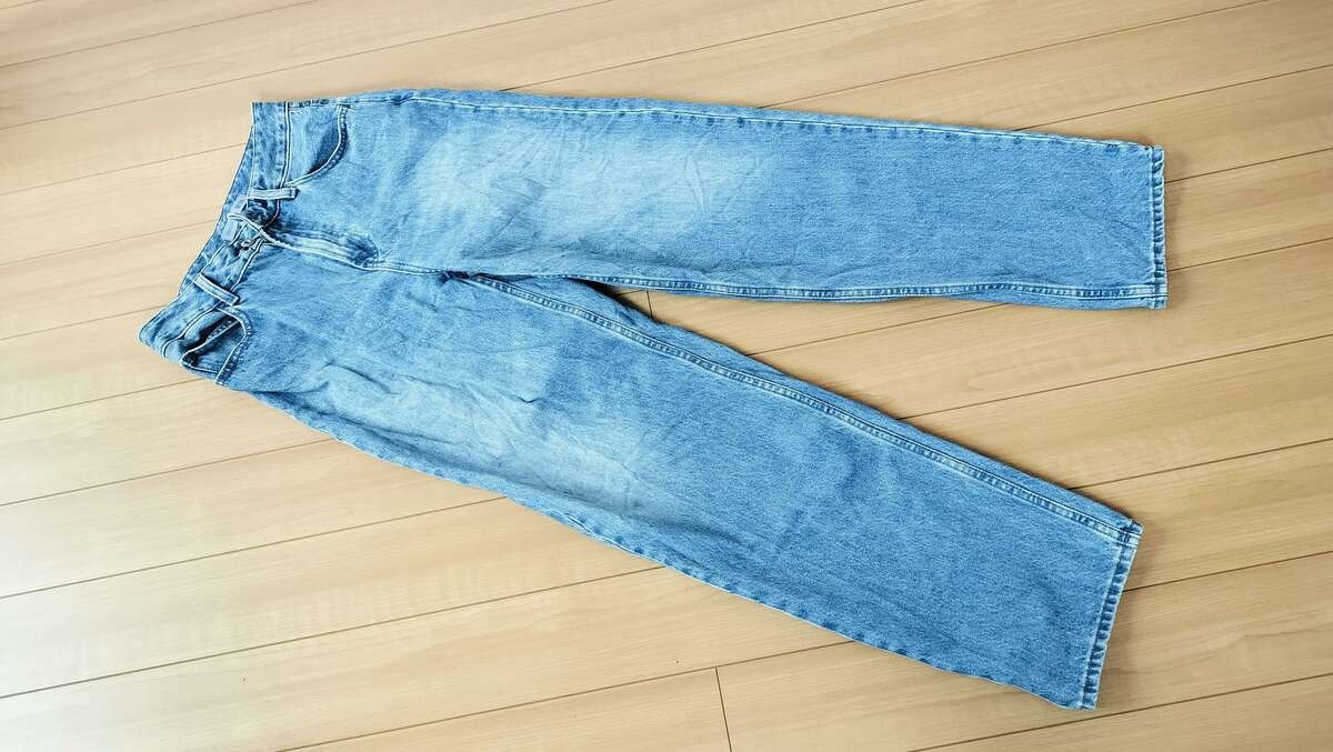 ユニクロの「バギージーンズ」