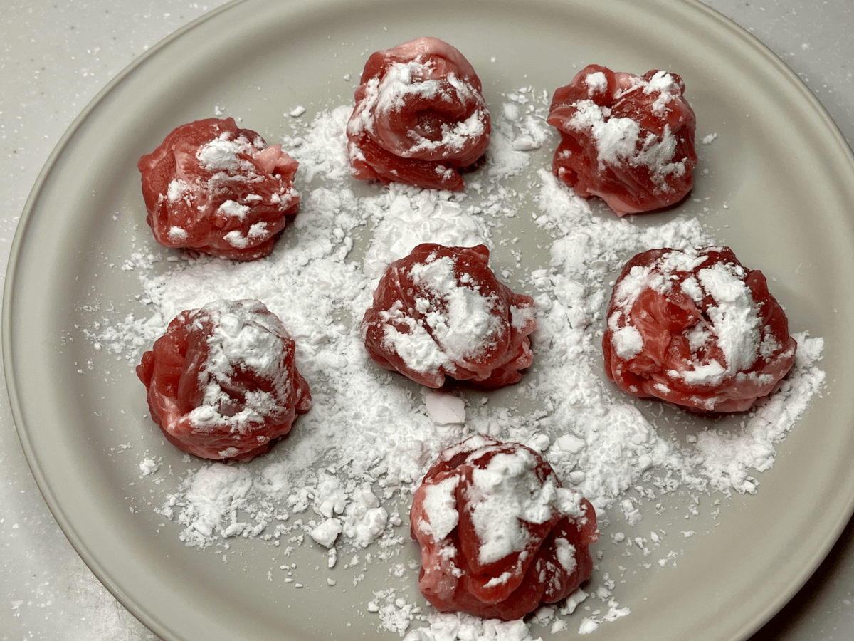 大庭英子さん「豚こまの丸め焼き 甘酢あん」