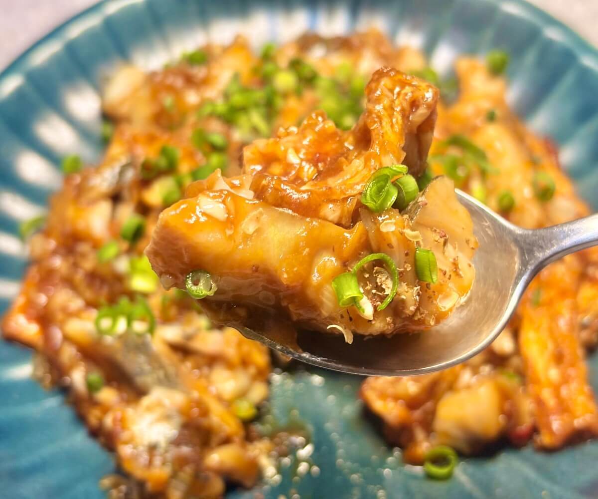 アジと油揚げの香味蒸し