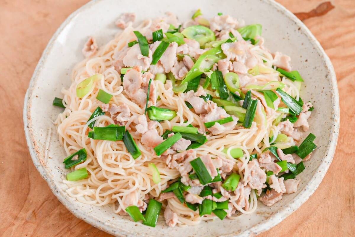 豚ニラ混ぜそうめん